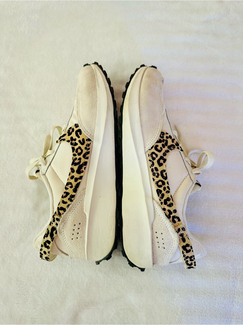 Nike - women’s size 9 - waffle debut leopard - Picture 6 of 12